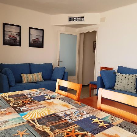 Sadurni Apartaments Паламос Екстериор снимка